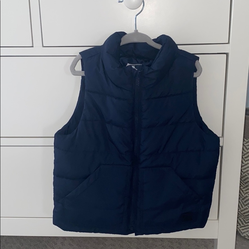 Gap puffer vest